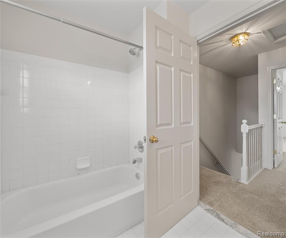 5864 Willow Ridge Drive, Ypsilanti, MI 48197 — Photo 40