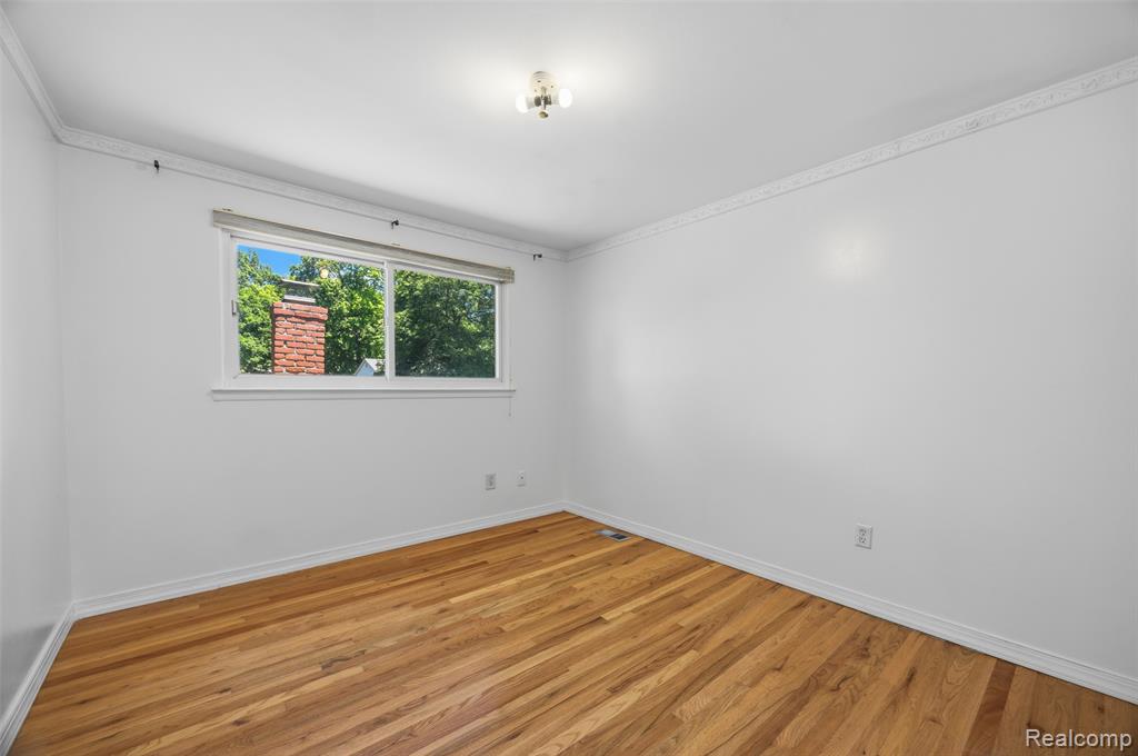 14018 Greentrees Street, Riverview, MI 48193 — Photo 27