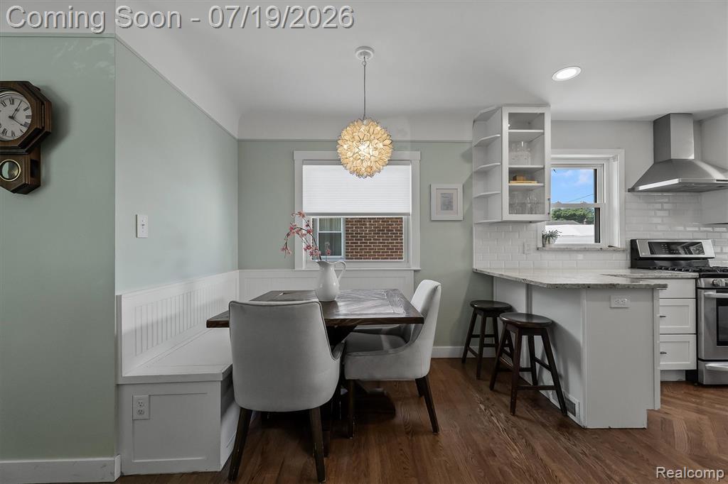 502 W Sunnybrook Drive, Royal Oak, MI 48073 — Photo 8