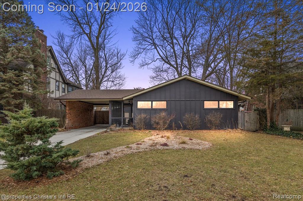 765 Barrington Road, Grosse Pointe, MI 48230 — front exterior