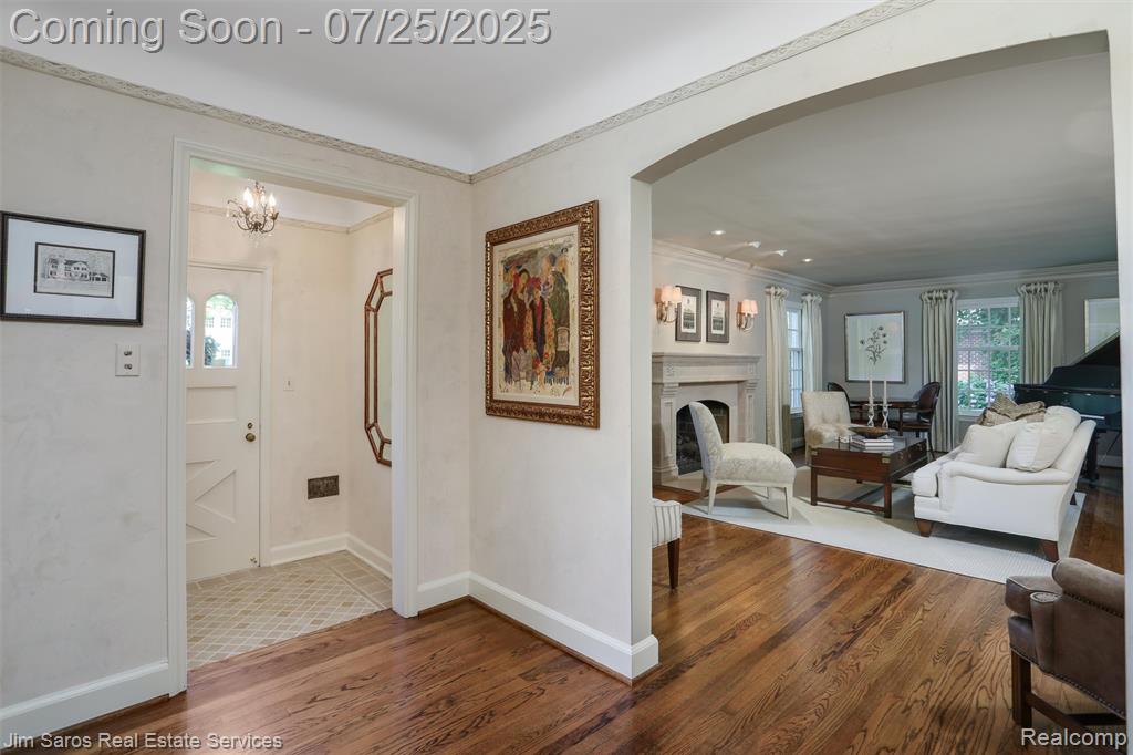 51 Lochmoor Boulevard, Grosse Pointe Shores, MI 48236 — Photo 7