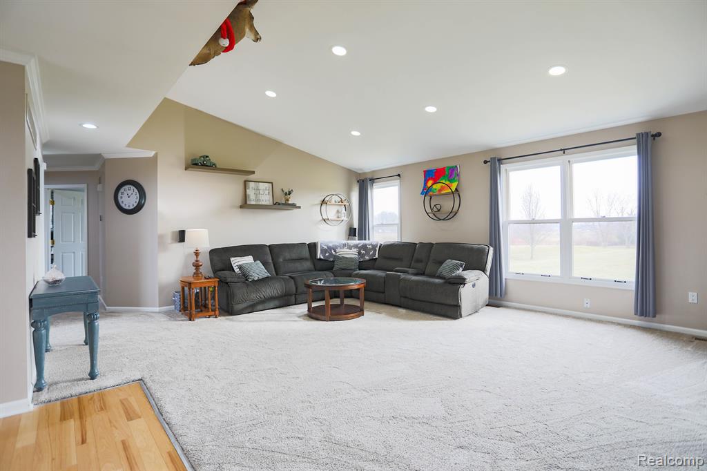 7058 OLDE FARM Trail, Almont, MI 48003 — Photo 19