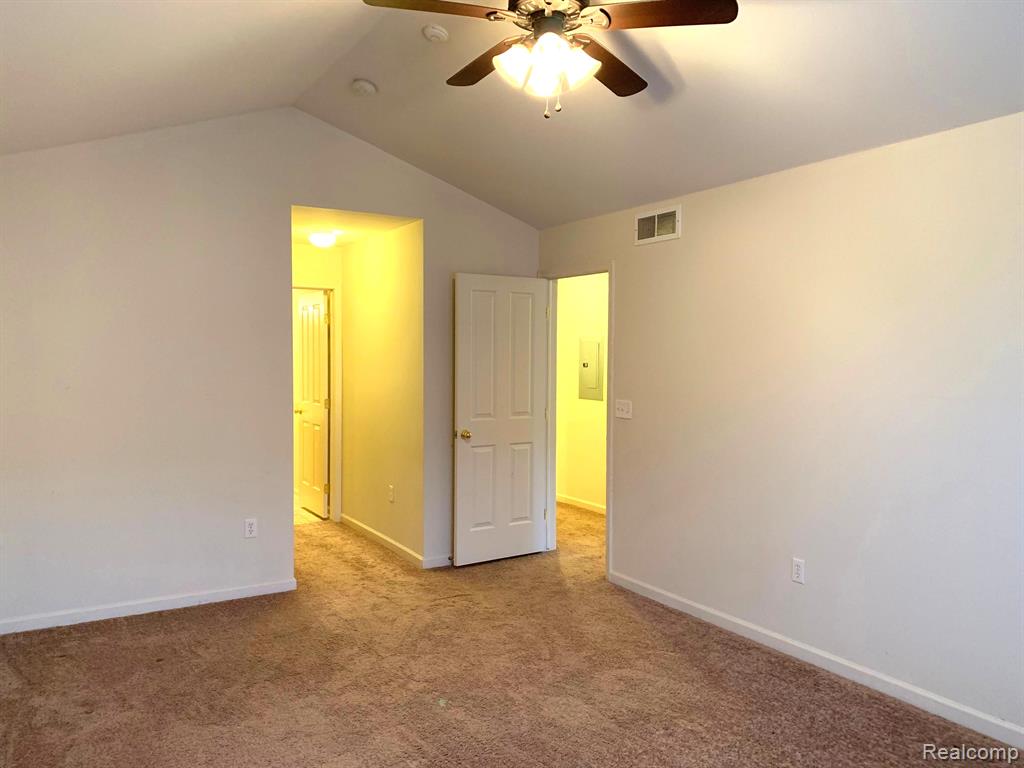 3986 RADCLIFF Drive, Canton, MI 48188 — Photo 16
