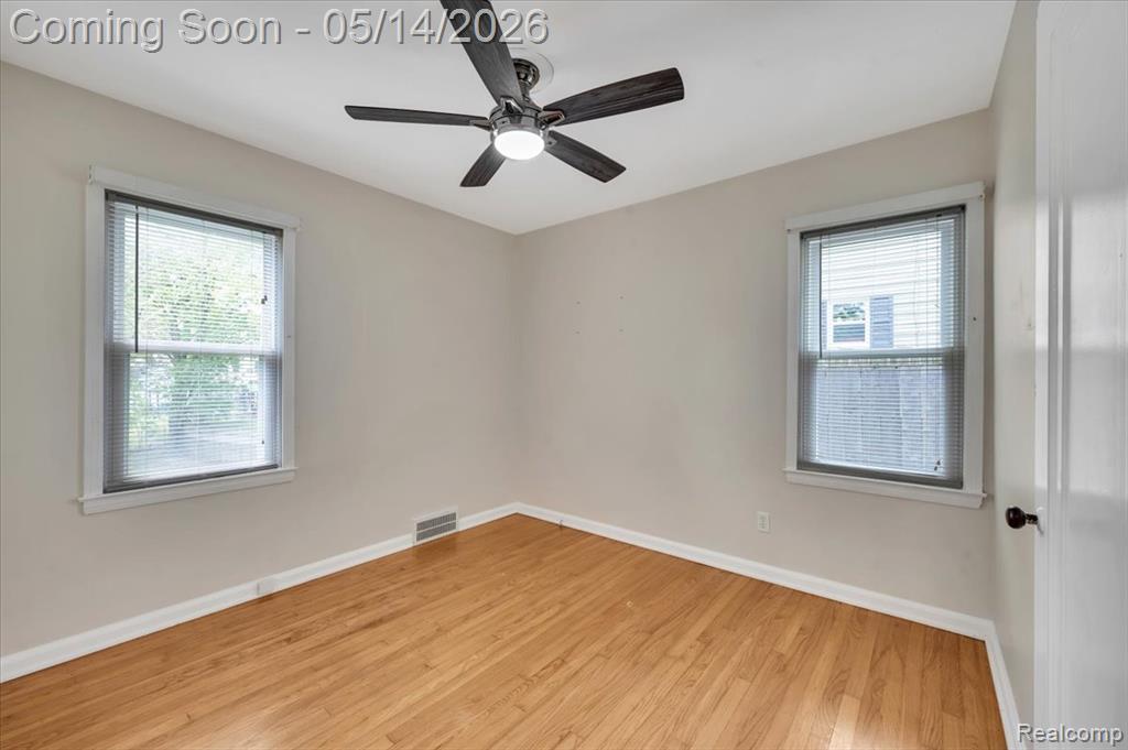 134 Glanworth Street, Lake Orion, MI 48362 — Photo 15