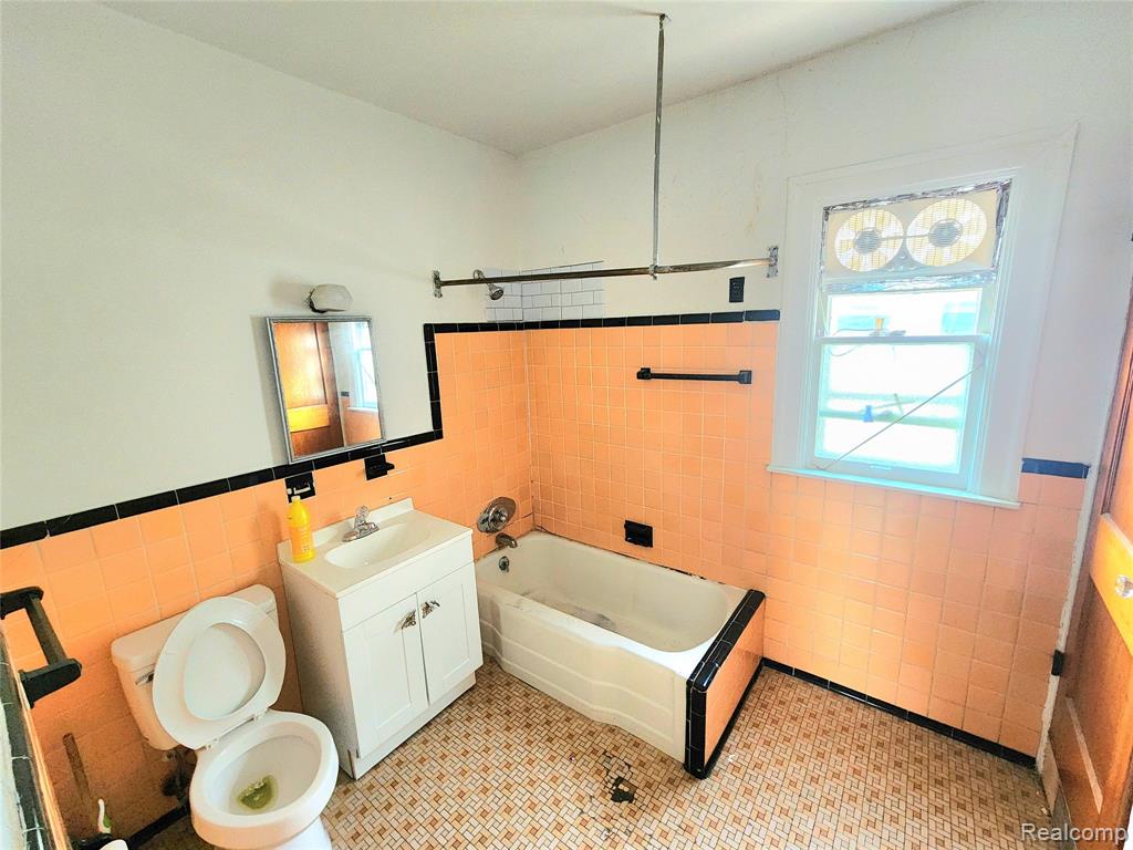 3209 Lockwood Street, Detroit, MI 48210 — Photo 8