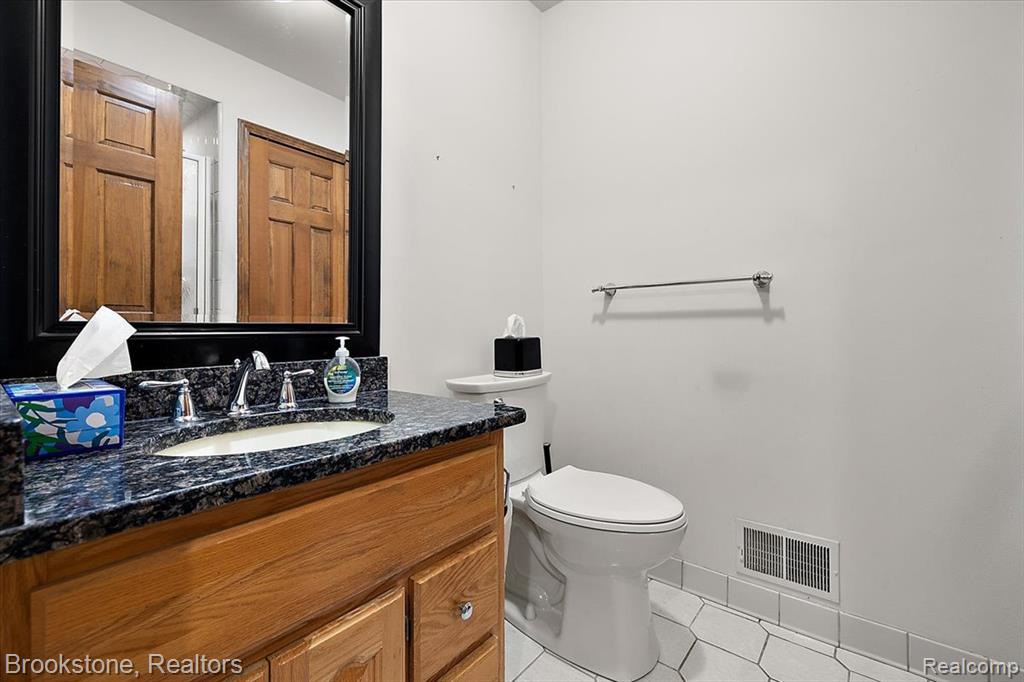 49650 Card Road, Macomb, MI 48044 — Photo 39