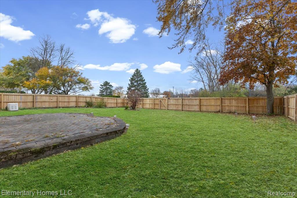 4879 Stoddard Drive, Troy, MI 48085 — Photo 26
