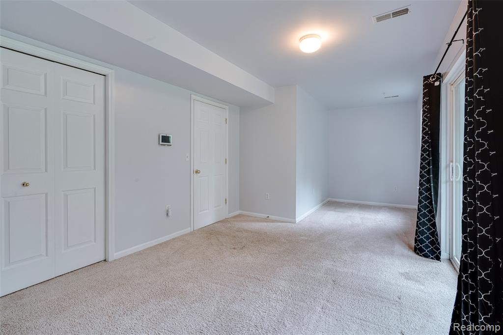 609 Cherry Orchard Road, Canton, MI 48188 — Photo 33