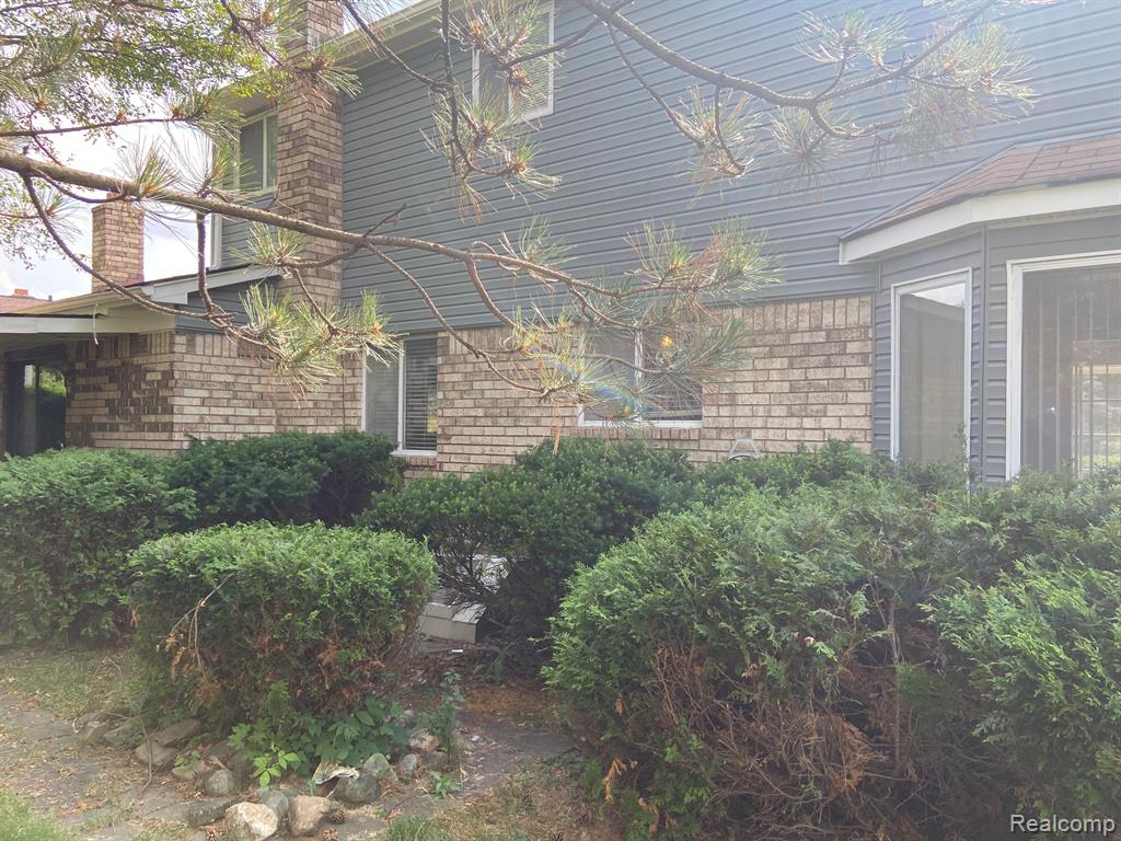 494 ROLLING GREEN Circle S, Rochester Hills, MI 48309 — Photo 38