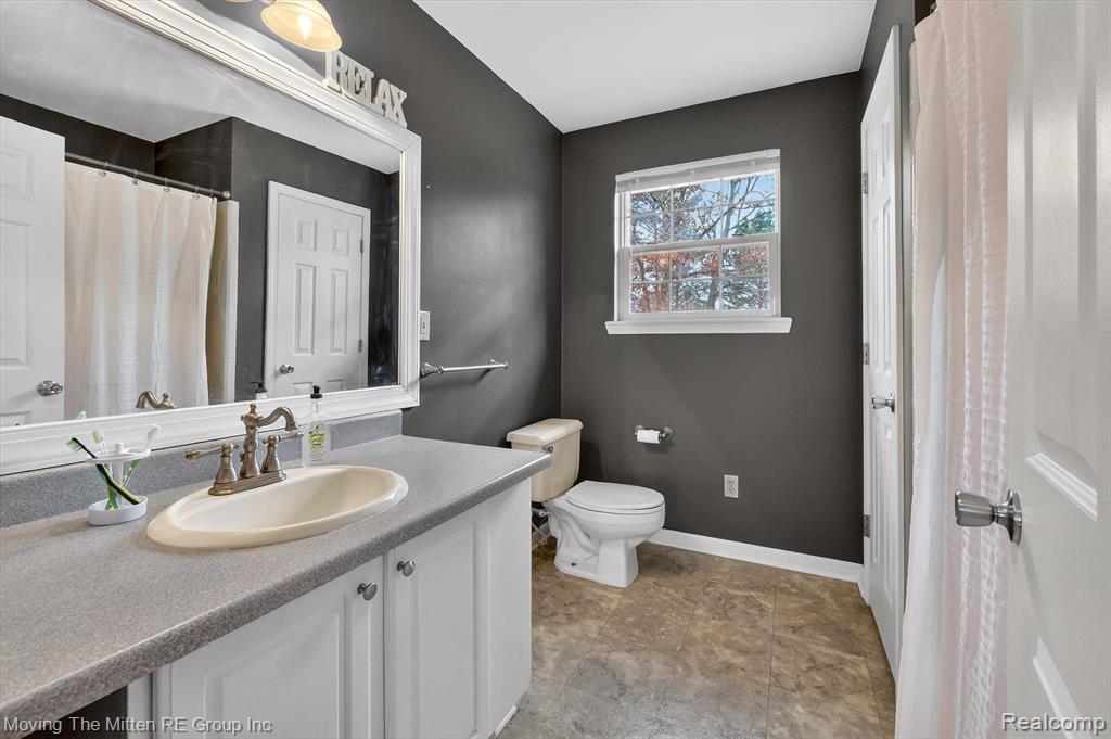 10129 Walnut Shores Drive, Fenton, MI 48430 — Photo 31