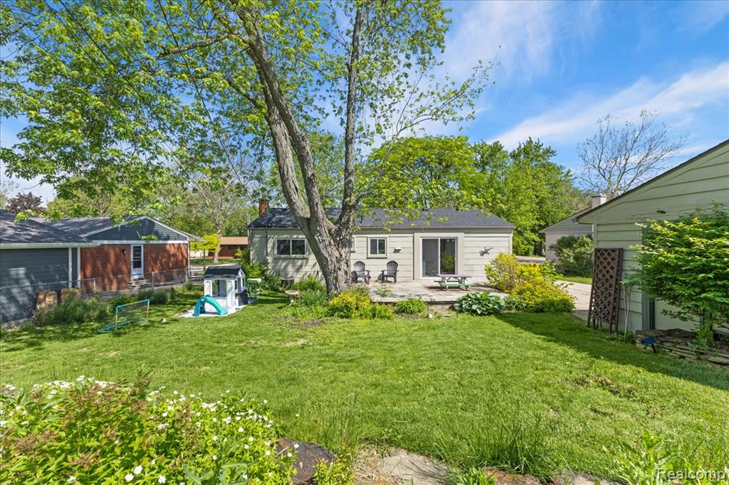 154 Nichols Drive, Saline, MI 48176 — Photo 34