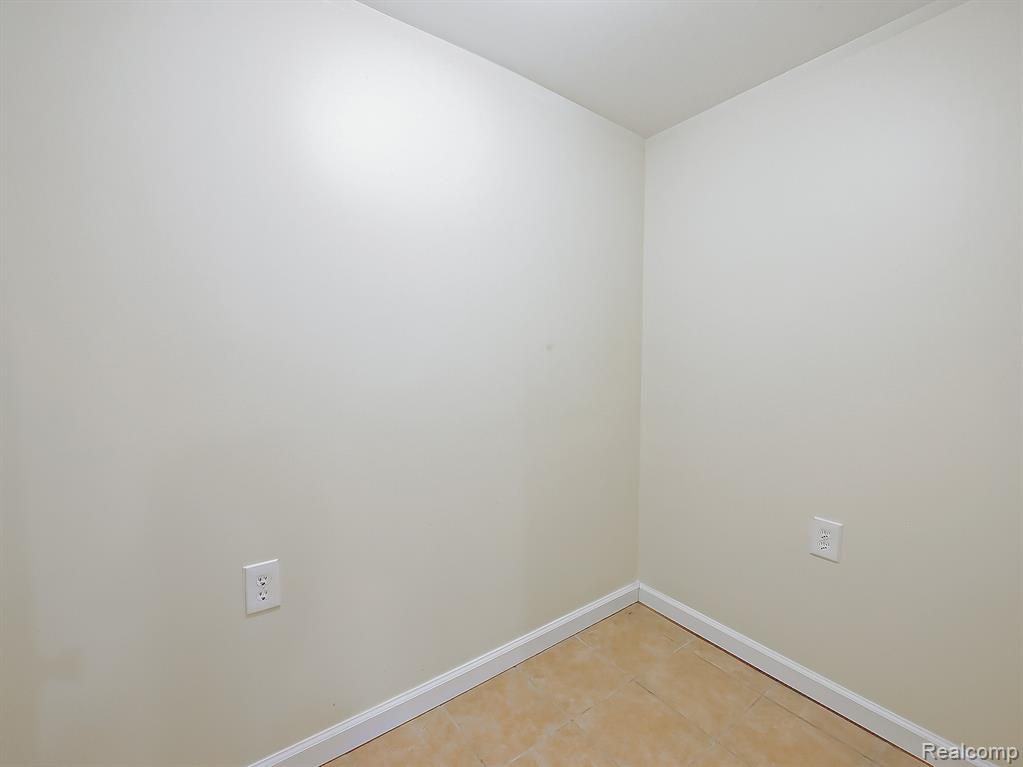 8701 Brookville Road, Plymouth, MI 48170 — Photo 18