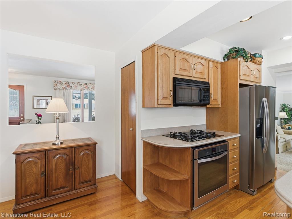 6766 Vernmoor Drive, Troy, MI 48098 — Photo 14