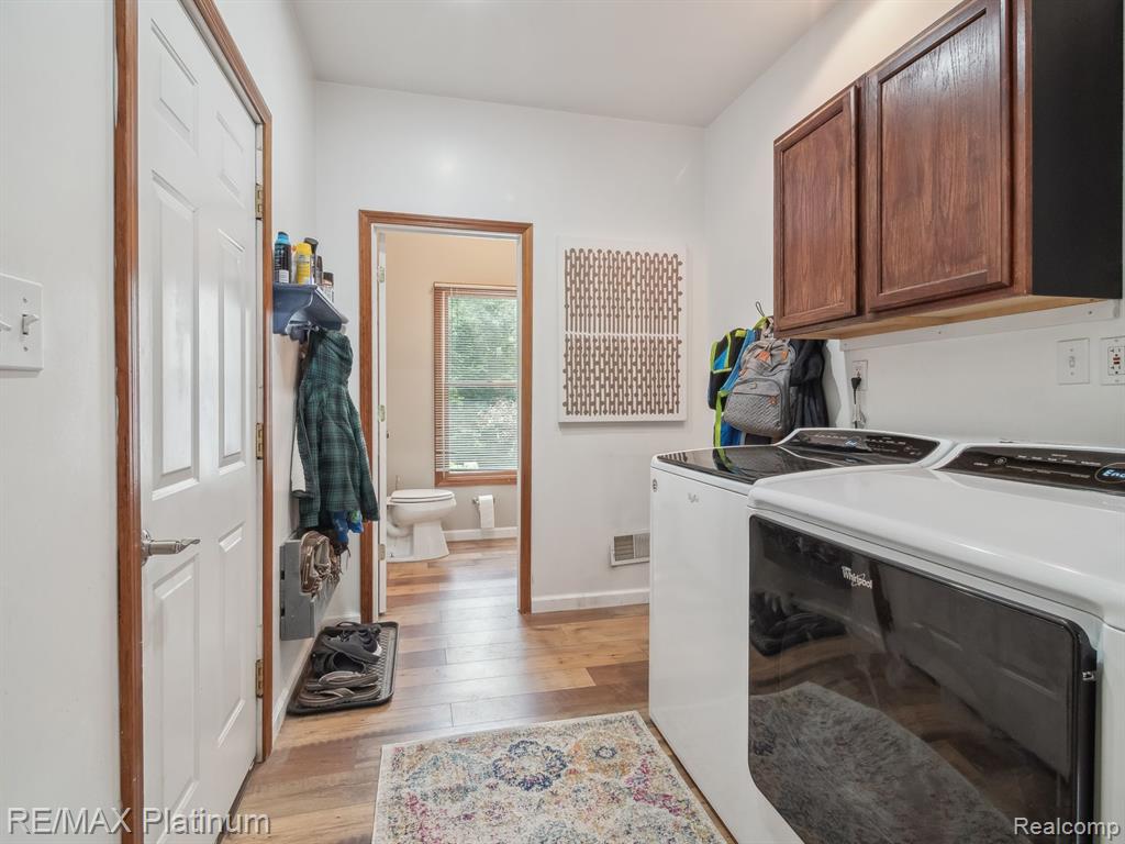 18364 WALNUT Lane, Gregory, MI 48137 — Photo 32