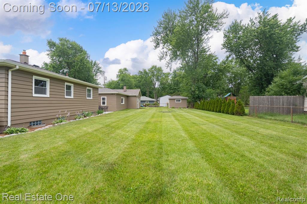 5009 Frankwill Avenue, Clarkston, MI — Photo 10