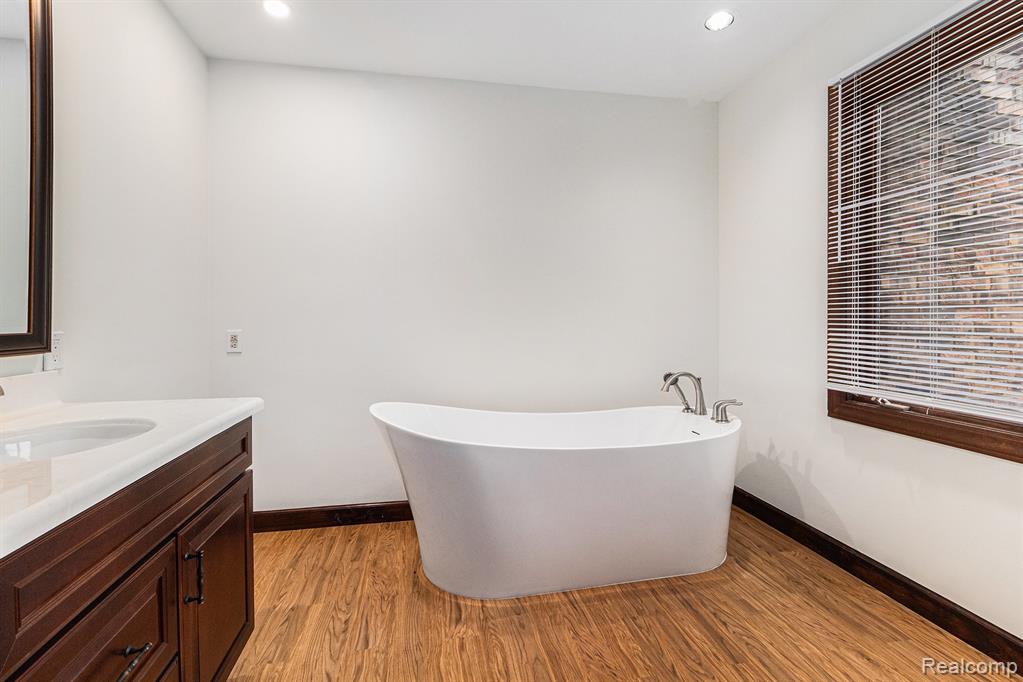 790 Hidden Pine Road Road, Bloomfield Hills, MI 48304 — Photo 28