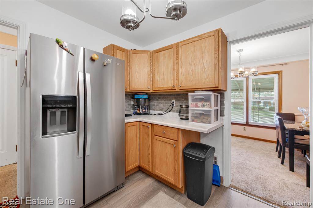 6731 Heyden Street, Dearborn Heights, MI 48127 — Photo 10