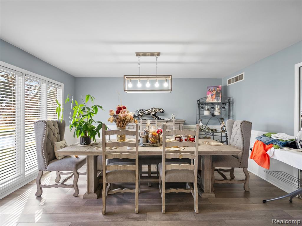 43043 W Kirkwood Drive, Clinton Twp, MI 48038 — Photo 10