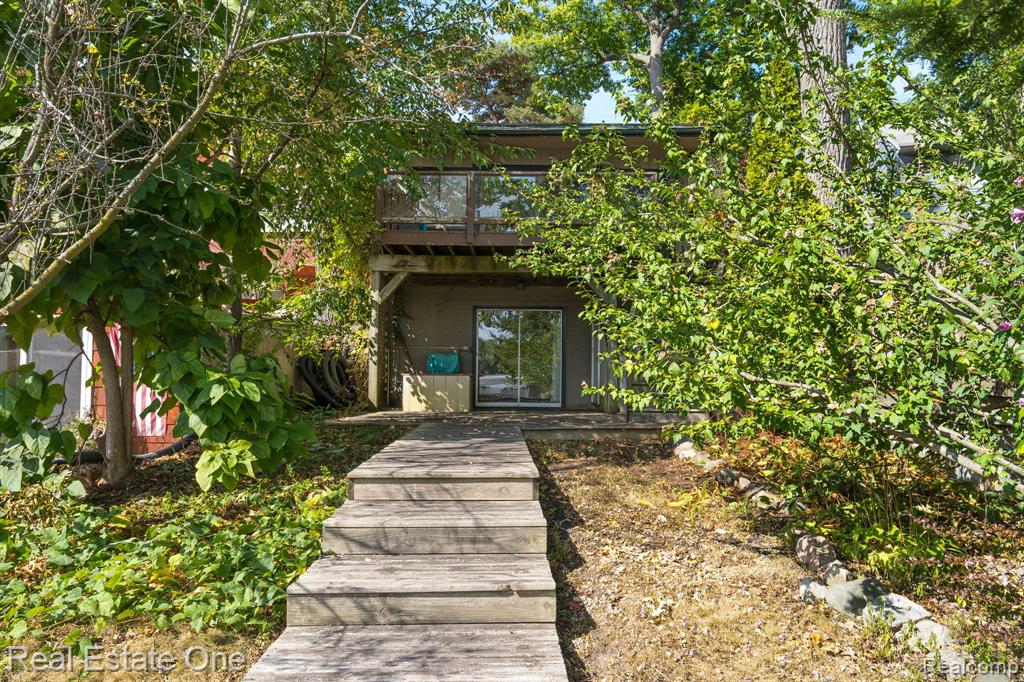 485 Bellevue Avenue, Lake Orion, MI 48362 — Photo 22
