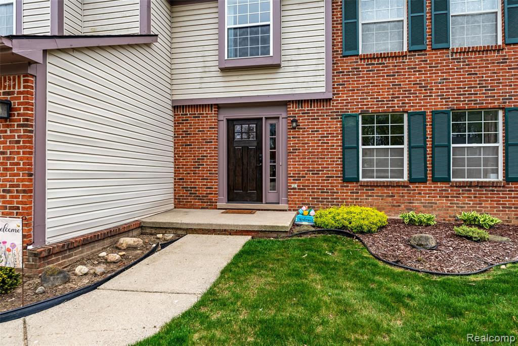 4325 Heatherstone Drive, Waterford, MI 48329 — Photo 3