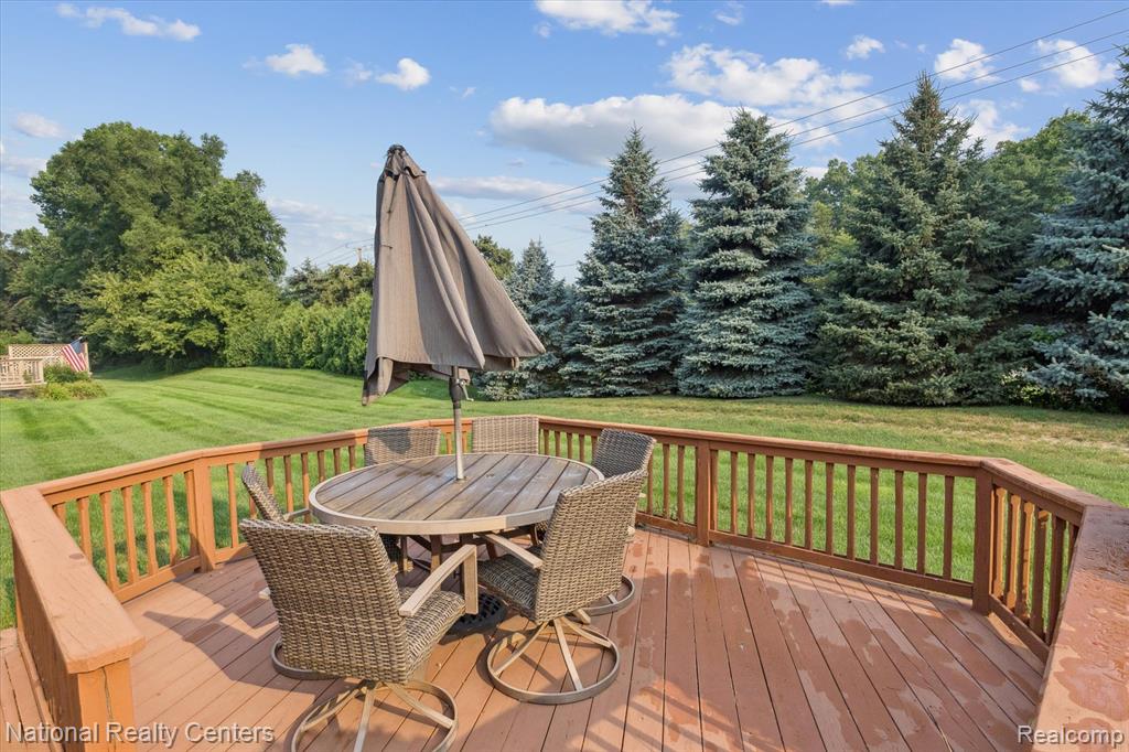 12387 Cedar Drive, Shelby Twp, MI 48315 — Photo 21