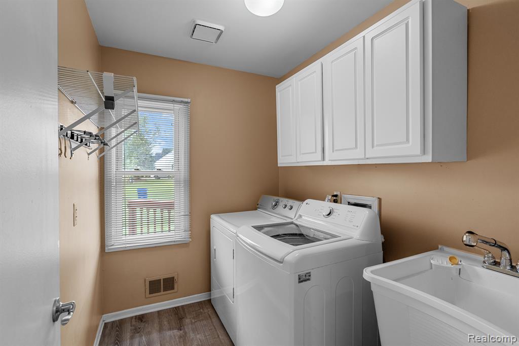 45419 GLENGARRY Boulevard, Canton, MI 48188 — Photo 19