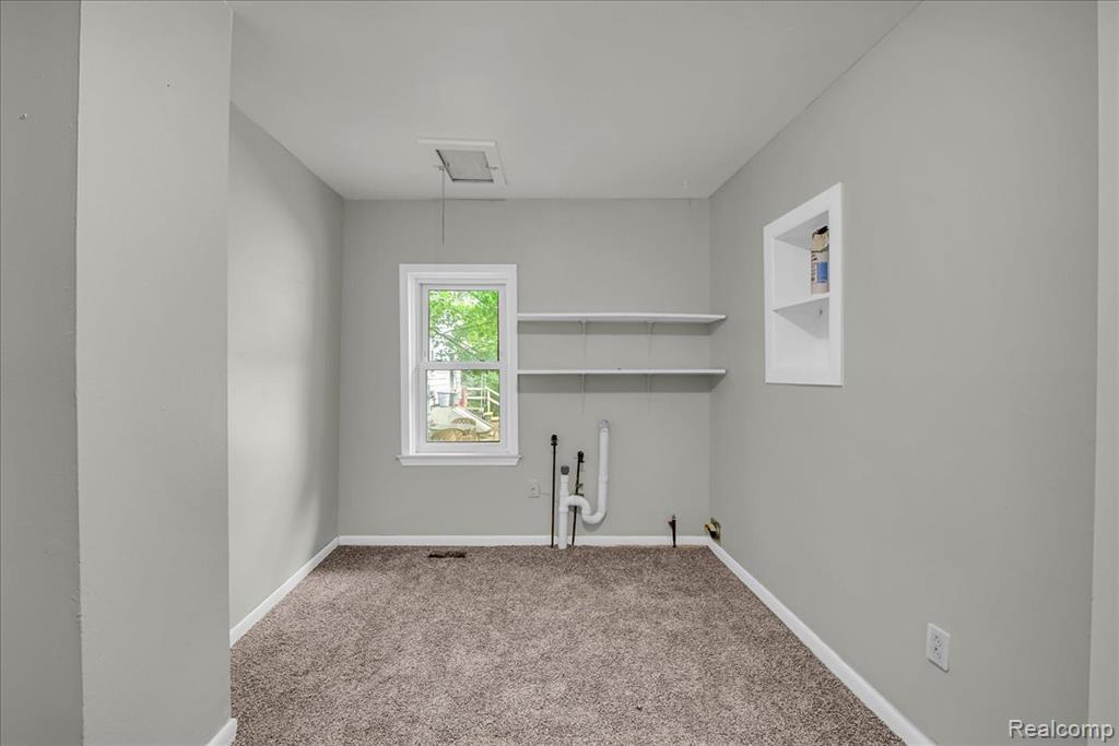 909 Maplewood Avenue, Ypsilanti, MI 48198 — Photo 8
