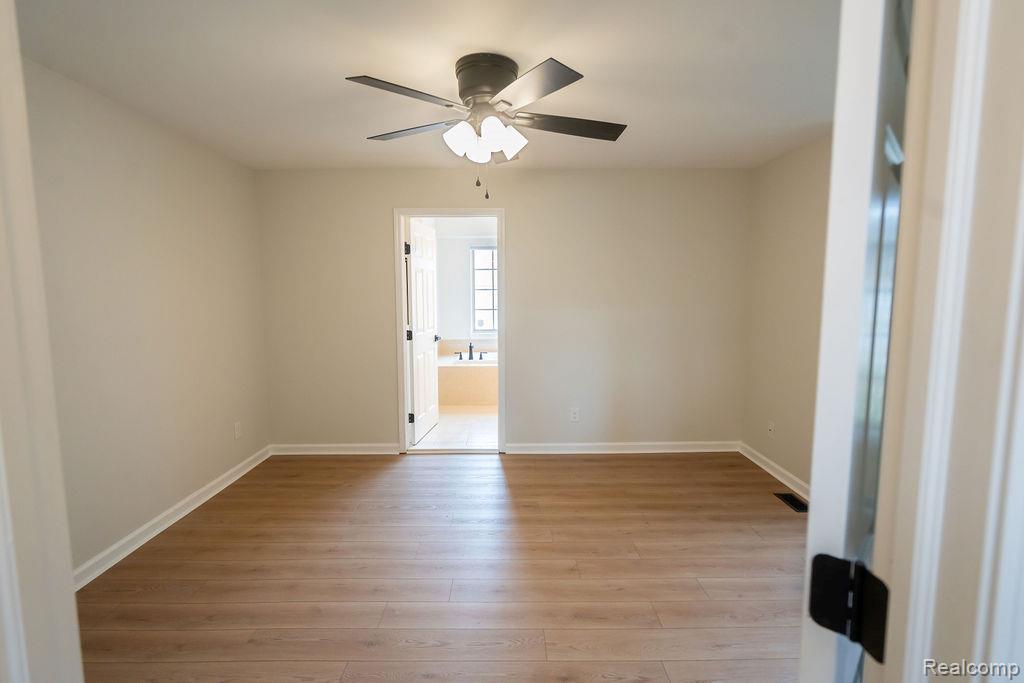 23869 McCort Drive, Flat Rock, MI 48134 — Photo 28