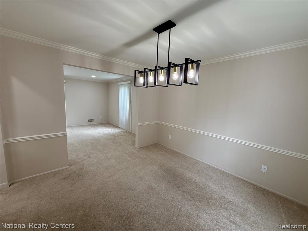 5888 Red Coat Lane, West Bloomfield, MI — Photo 11