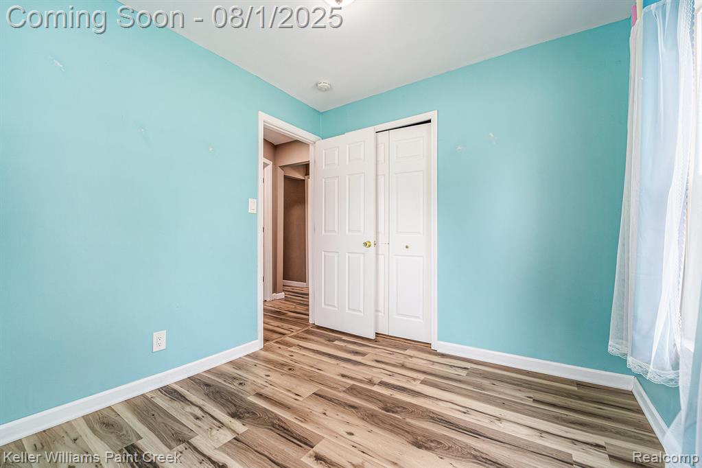 4135 Fenmore Avenue, Waterford, MI 48328 — Photo 17