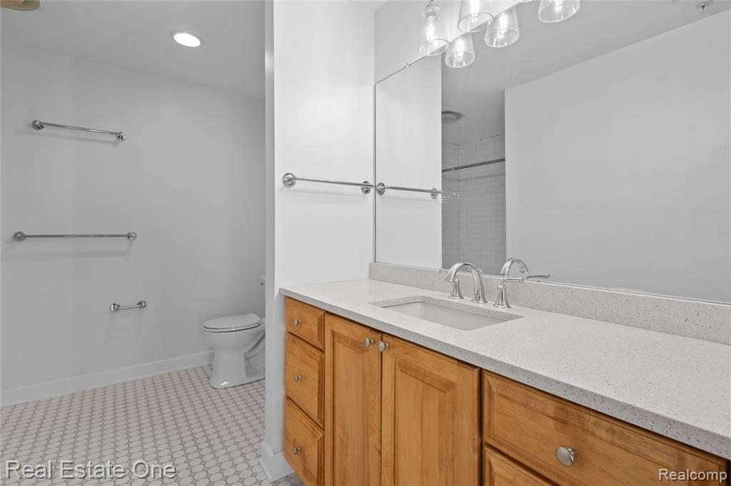 220 MAC Avenue, 313, East Lansing, MI 48823 — Photo 17