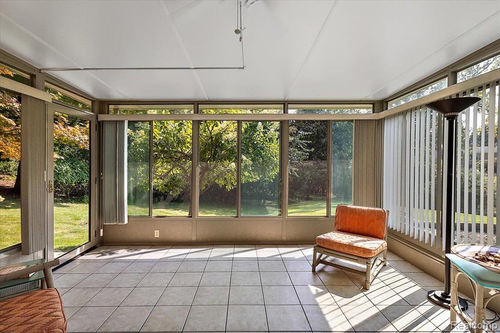 4363 SUNNINGDALE Drive, Bloomfield Hills, MI 48302 — Photo 74