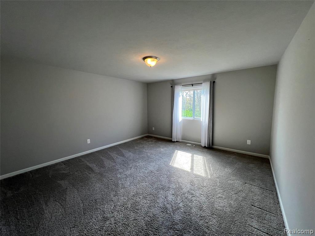 10450 Schrier Lane, Portage, MI 49024 — Photo 8