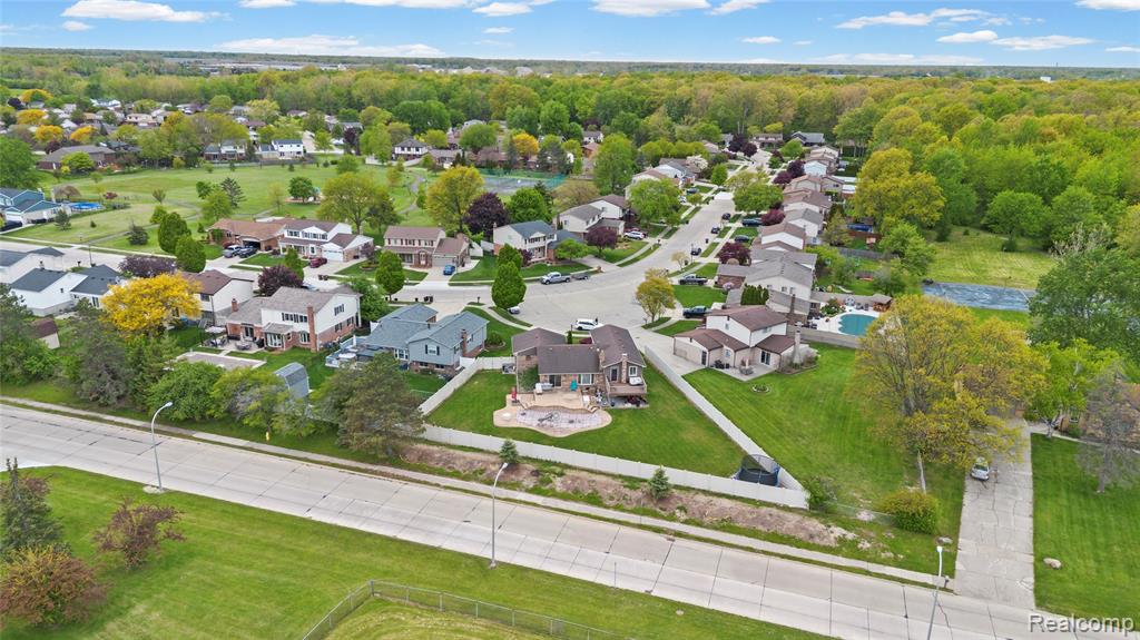 17621 Brentwood Drive, Riverview, MI 48193 — Photo 62