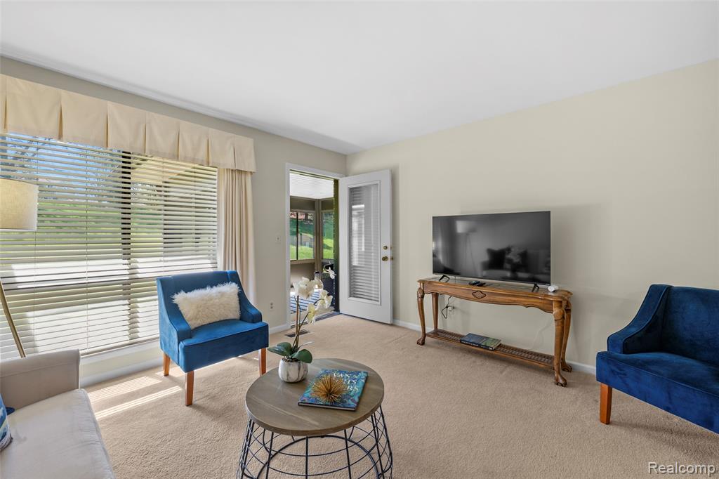 985 Wexford Way, 34, Rochester Hills, MI 48307 — Photo 8