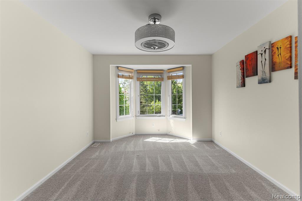 23395 Mission Lane, Farmington, MI 48335 — Photo 40