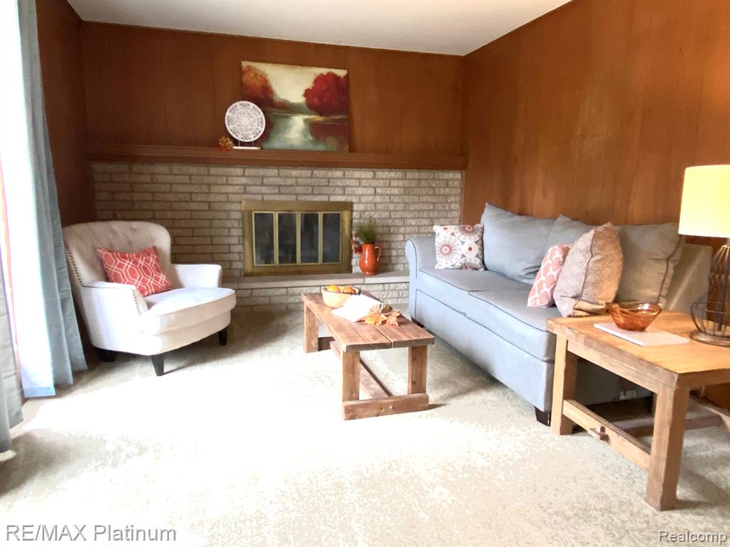 6201 WILLIAMS LAKE Road, Waterford, MI 48329 — Photo 12
