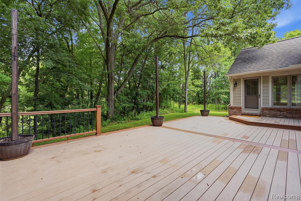 5336 Urbana Drive, Brighton, MI 48116 — Photo 30