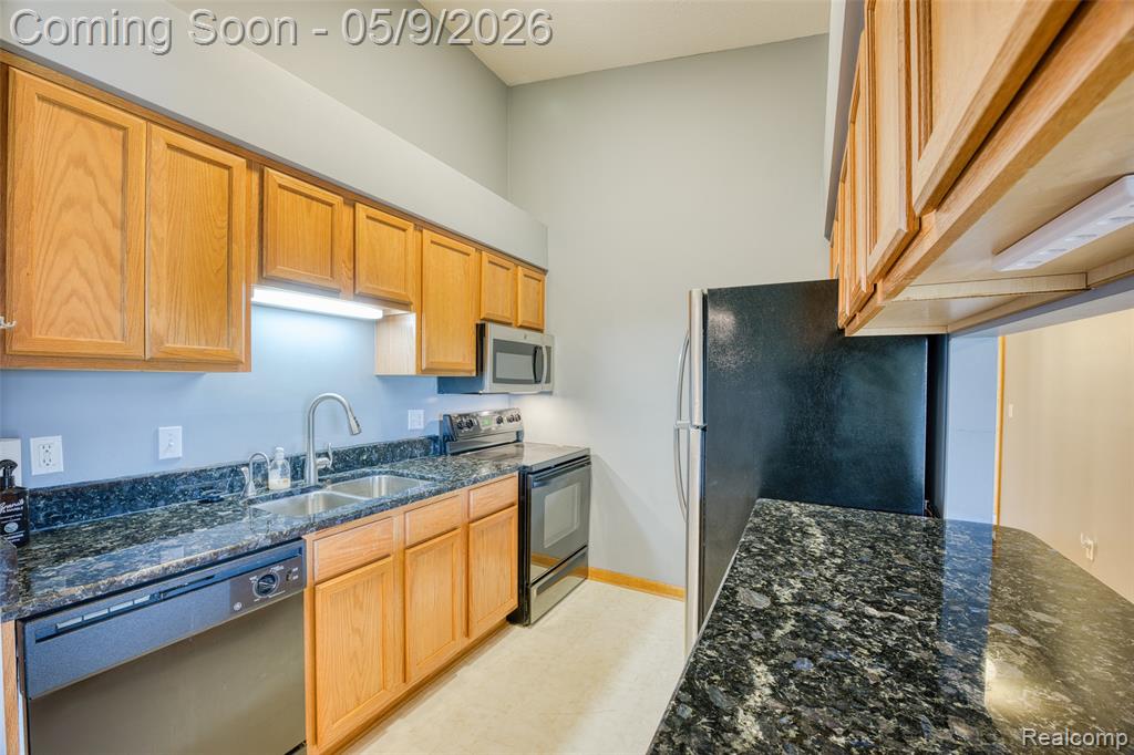 46075 Tallgrass Court, Van Buren, MI 48111 — Photo 11