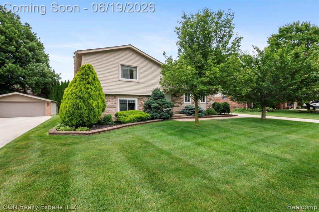 39738 Day Drive E, Clinton Twp, MI 48038 — Photo 2