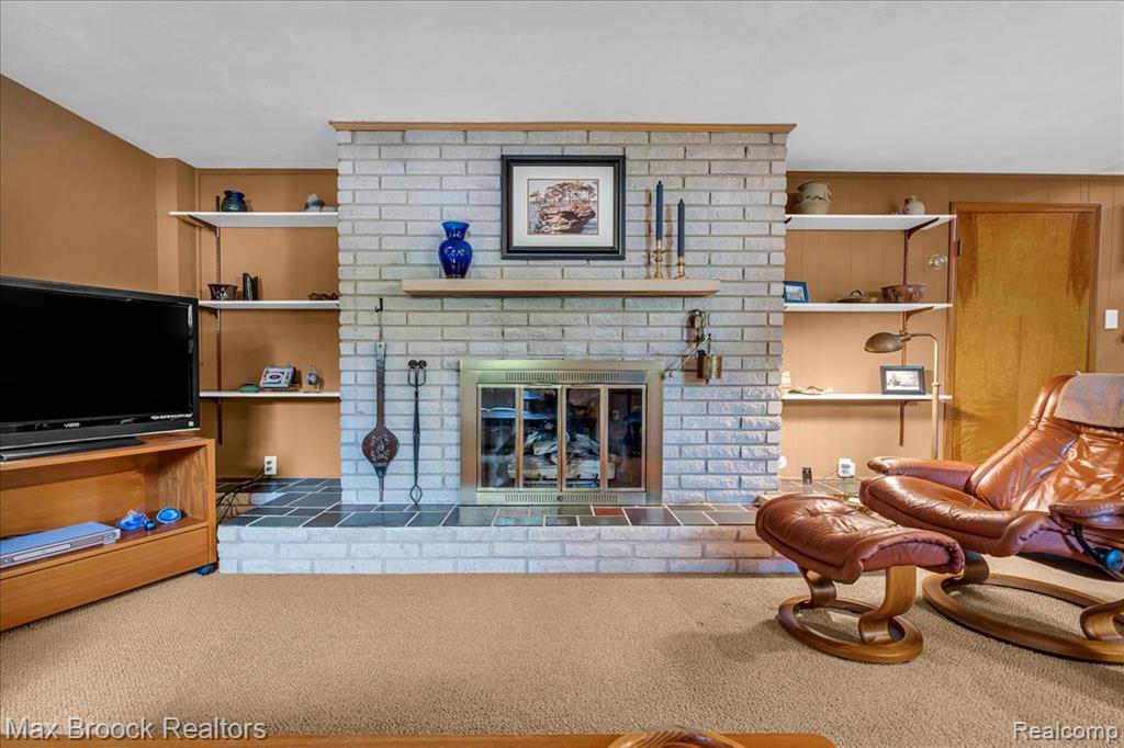 2419 Avondale Street W, Sylvan Lake, MI 48320 — Photo 16