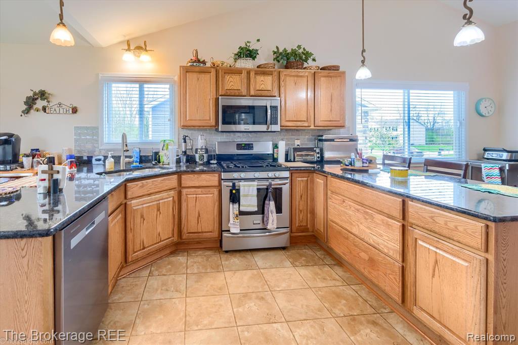 10047 Fox Run Drive, Davison, MI 48423 — Photo 25