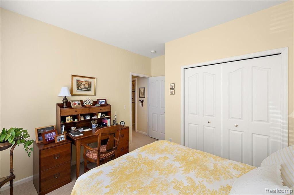 833 GARNET Court, Rochester, MI 48306 — Photo 33