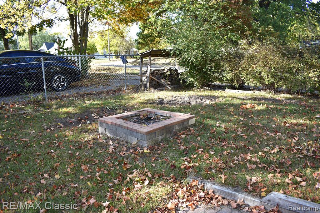 135 Park Avenue, Holly, MI 48442 — Photo 29