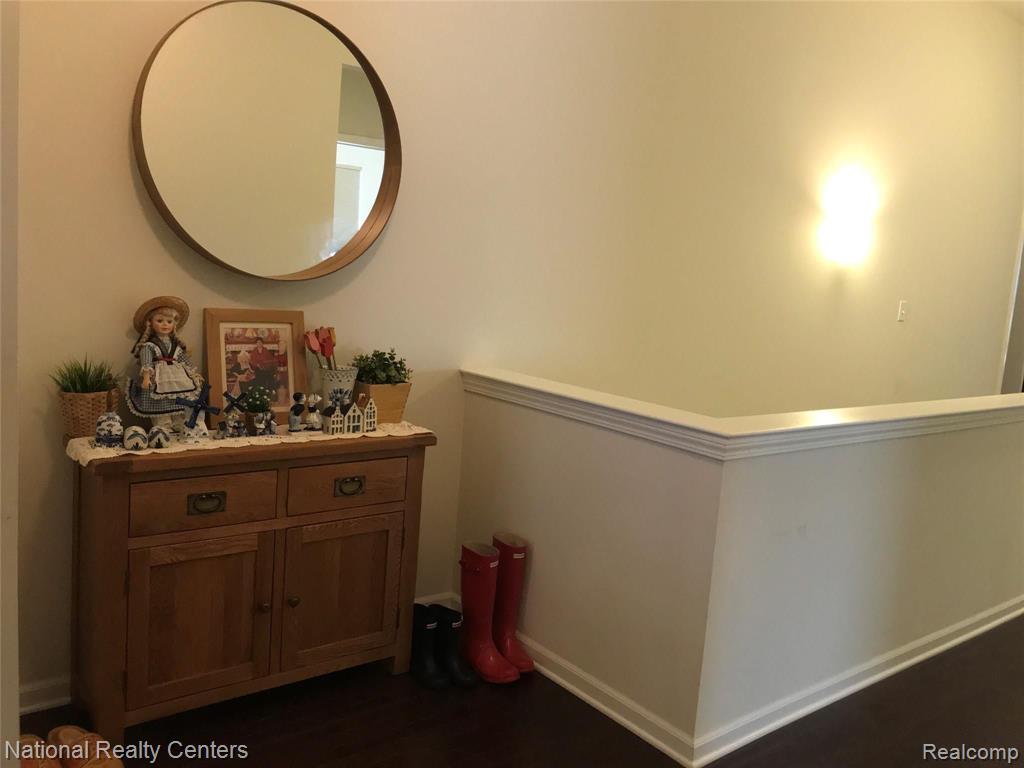 51271 UPLAND VIEW Street, Canton, MI 48188 — Photo 2