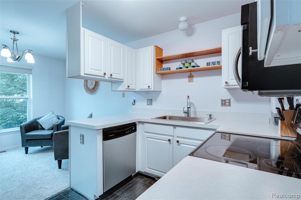 834 Natures Cove Court, Wixom, MI — Photo 24