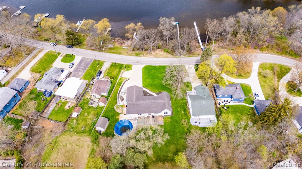 6591 Windiate Road, Waterford, MI 48329 — Photo 7