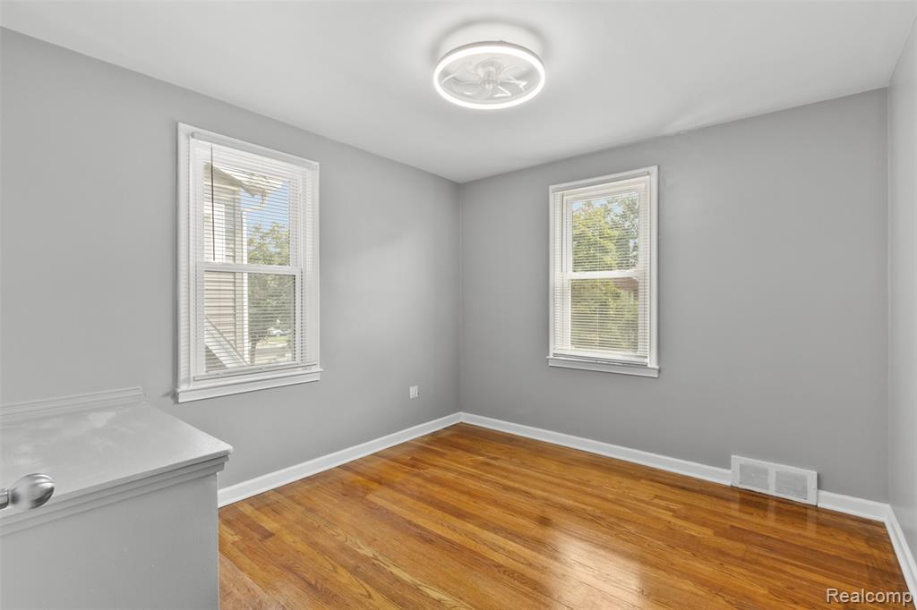 17175 Greenlawn Street, Detroit, MI 48221 — Photo 13