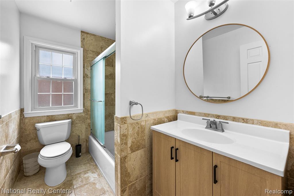 9924 Arden Street, Livonia, MI 48150 — Photo 23