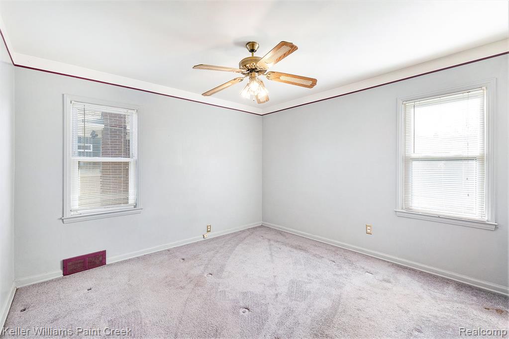 7258 Helen, Center Line, MI 48015 — Photo 6